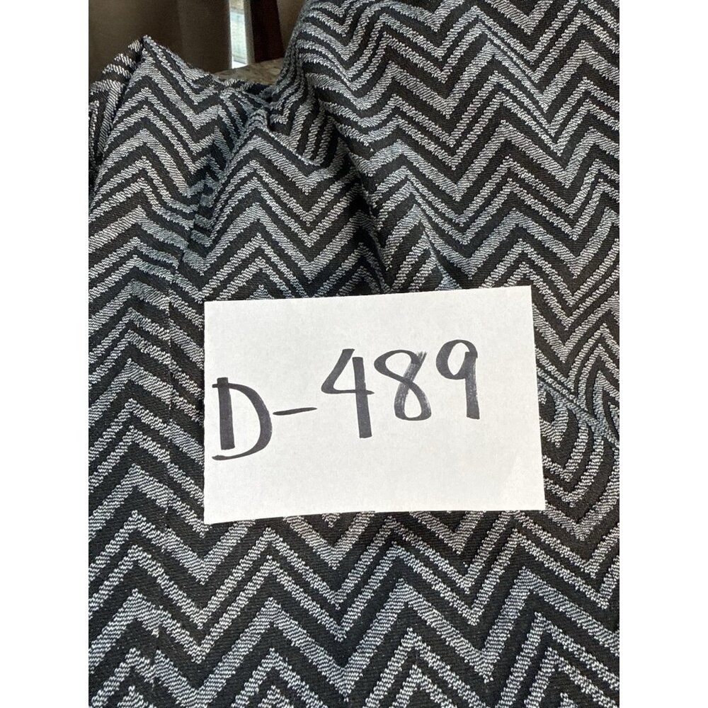 T Tahari Women's sleeveless belted Jumpsuit Black Chevron print NWT Size XS - Picture 14 of 14